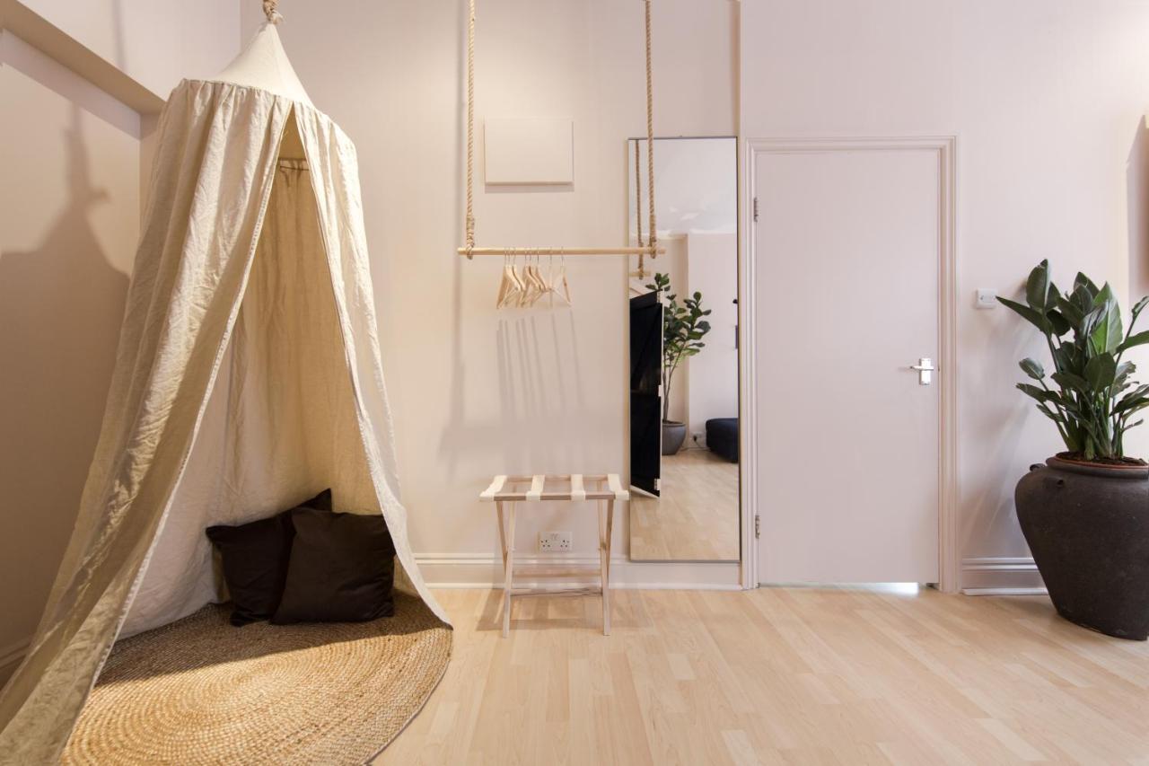 Shoreditch Loft W 100inch Cinema, Premium Mattress & Hammock, By The Design Traveller Апартаменты Лондон